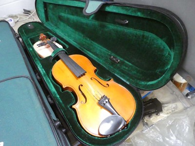 Lot 2265 - Violin in a case