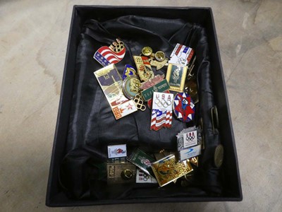 Lot 2287 - Box containing various metallic badges