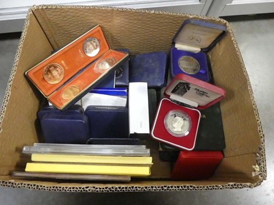 Lot 2336 - Box containing various coins and coin sets