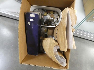 Lot 2337 - Box containing various coins