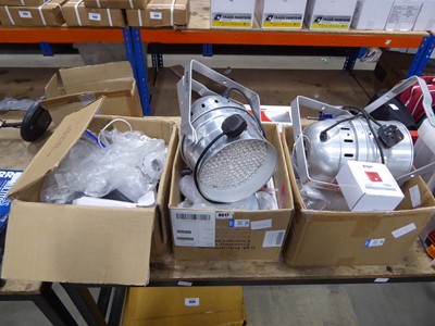 Lot 4517 - 3 boxes of assorted items to include 2 Euro...