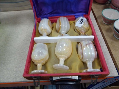 Lot 5426 - Box containing 6 onyx goblets