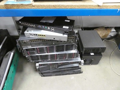 Lot 2437 - Selection of various servers