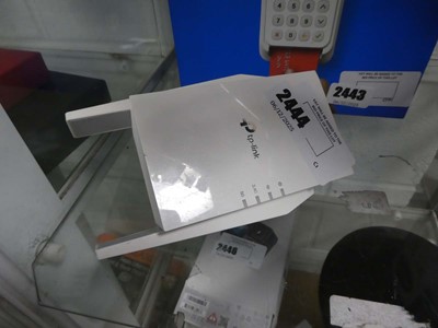 Lot 2444 - TP-Link extender