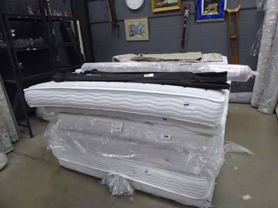 Lot 5444 - 5ft Dormeo memory foam mattress