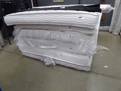 Lot 5445 - 5ft memory foam mattress topper plus 1 other