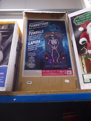 Lot 3389 - Animated tombstone