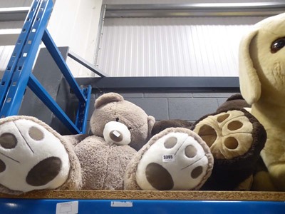Lot 3395 - 2 large cuddly teddy bears