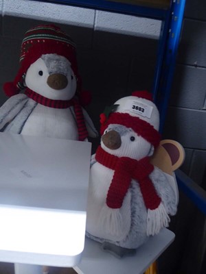 Lot 3603 - 2 Christmas penguins