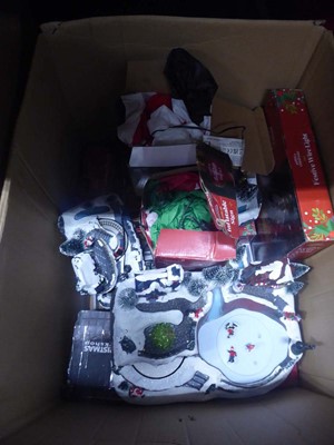 Lot 3607 - Box of various Christmas decorations, festive...
