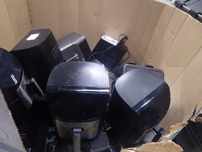 Lot 3618 - Large pallet of loose air fryers