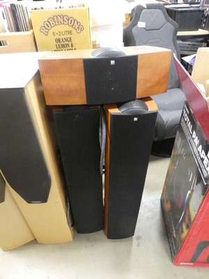 Lot 2477 - 3 KEF Q6C speakers