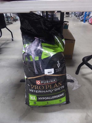 Lot 3622 - Large bag of Purina dry dog food