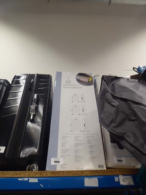 Lot 3634 - Hard shell suitcase in box