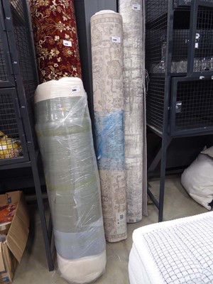 Lot 5482 - Beige floral patterned carpet
