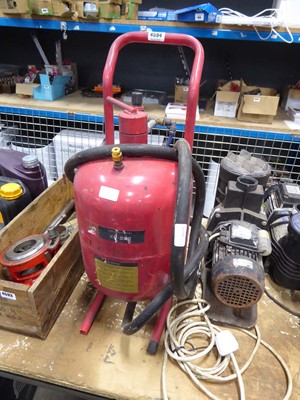 Lot 4594 - Mini Sandblaster cabinet XH-SB5