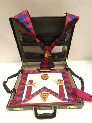 Lot 2094 - Masonic regalia inside briefcase