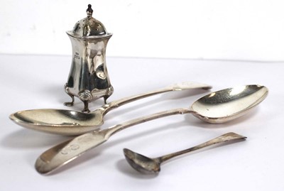 Lot 239 - A George IV silver fiddle pattern desert spoon,...