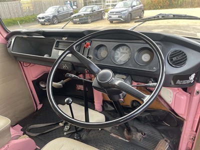 Lot 4002 - (UBJ 329M) 1974 Volkswagen Motor Caravan in...