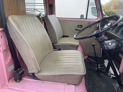 Lot 4002 - (UBJ 329M) 1974 Volkswagen Motor Caravan in...