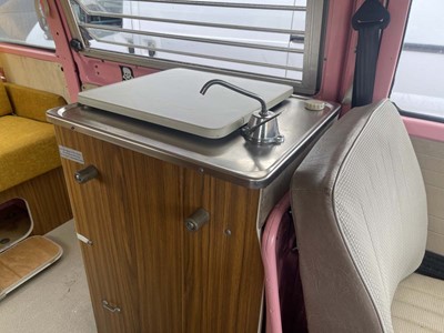 Lot 4002 - (UBJ 329M) 1974 Volkswagen Motor Caravan in...