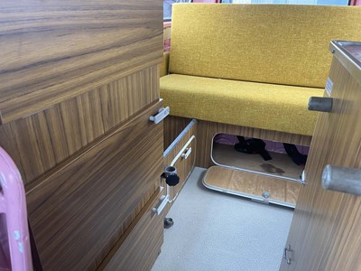 Lot 4002 - (UBJ 329M) 1974 Volkswagen Motor Caravan in...