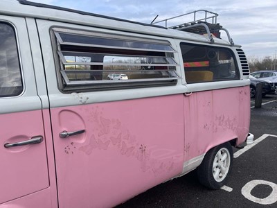 Lot 4002 - (UBJ 329M) 1974 Volkswagen Motor Caravan in...