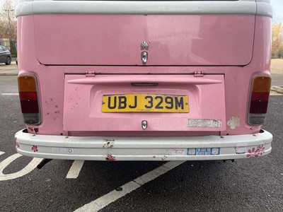Lot 4002 - (UBJ 329M) 1974 Volkswagen Motor Caravan in...