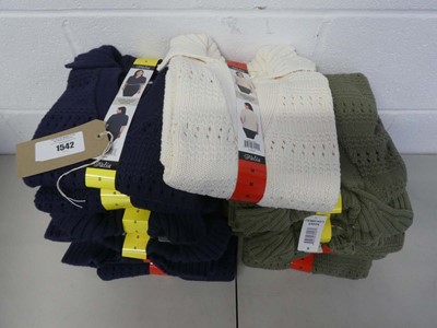 Lot Approx. 15 ladies Dalia johnny collar textured...