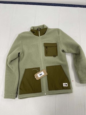 Lot The North Face fleece jacket in green size...