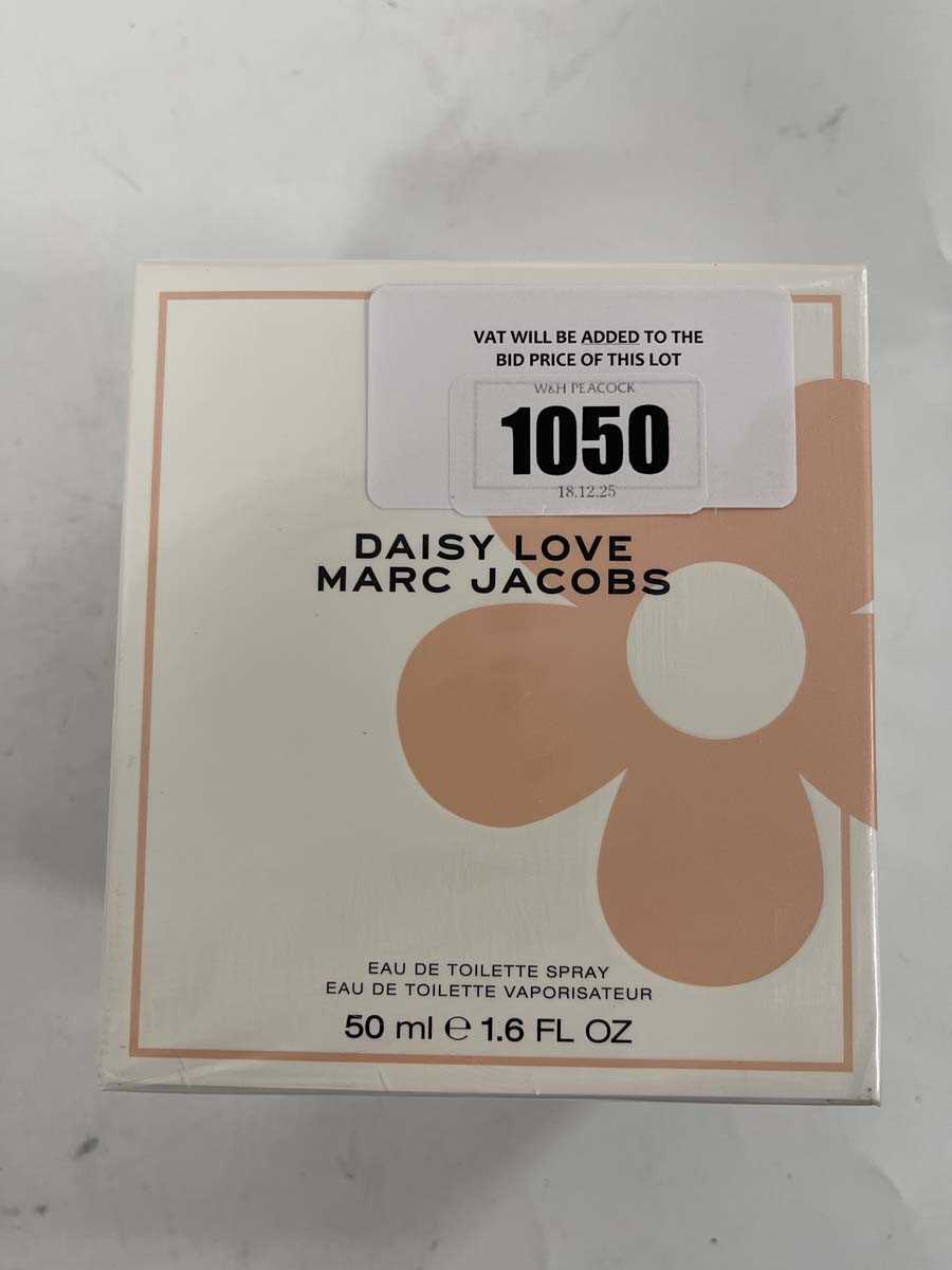 Lot 1050 - Marc Jacobs daisy love eau de toilette 50ml