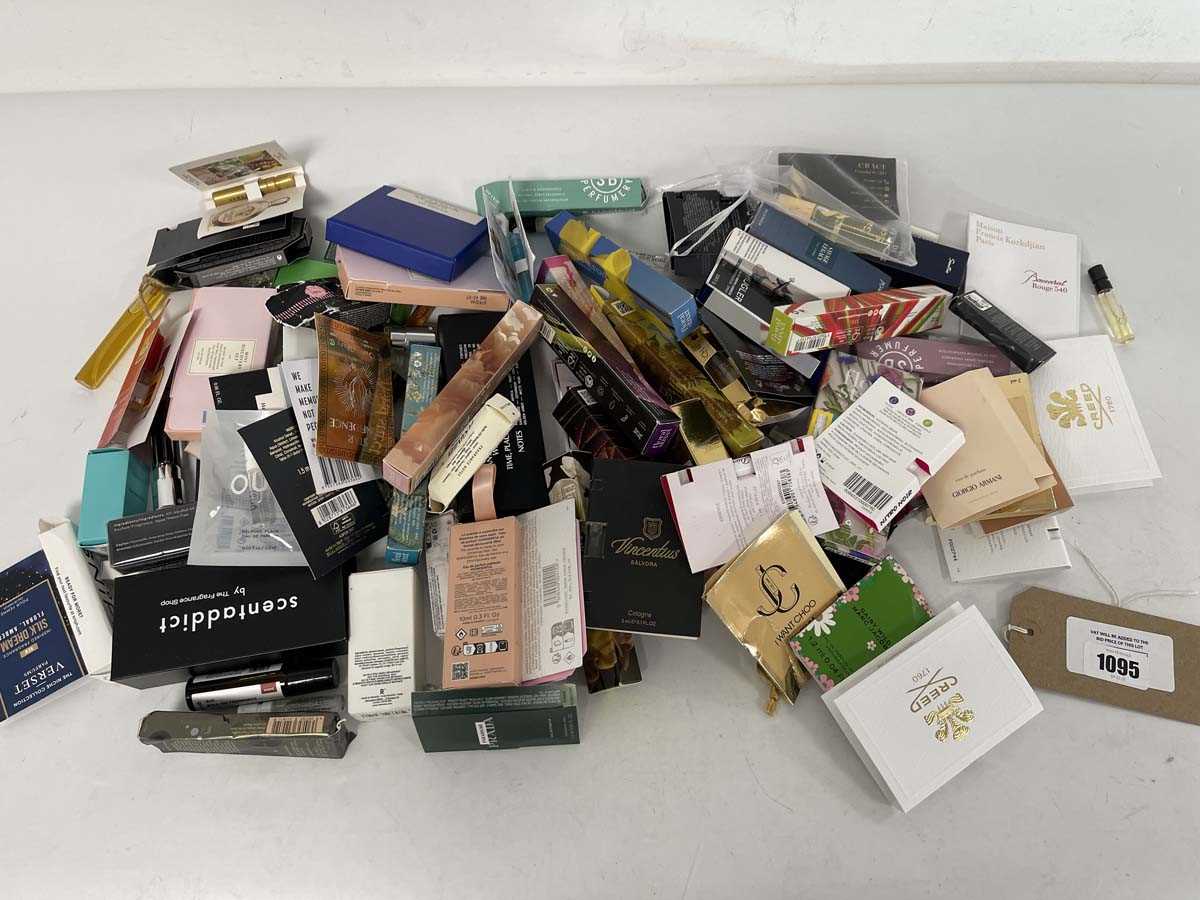 Lot 1095 - Large selection of perfume samples