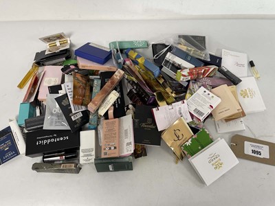 Lot Large selection of perfume samples