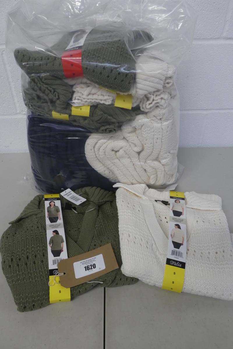 Lot Approx. 15 Dalia Johnny collar textured knit...