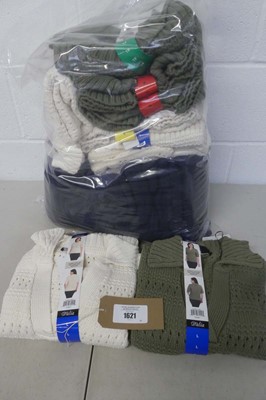 Lot Approx. 15 Dalia Johnny collar textured knit...