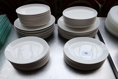 Lot 641 - Approx. 20 37cm oval platters with approx. 20...