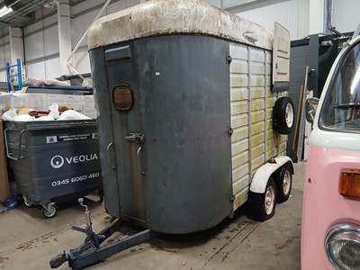 Lot 4204 - A twin axle horse box trailer with rear...