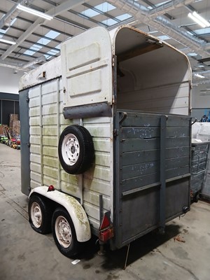 Lot 4204 - A twin axle horse box trailer with rear...