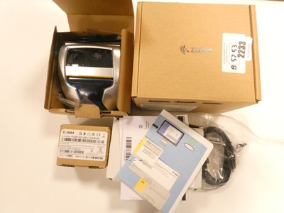 Lot 2233 - Zebra label printer Zebra ZQ320 plus cradle...