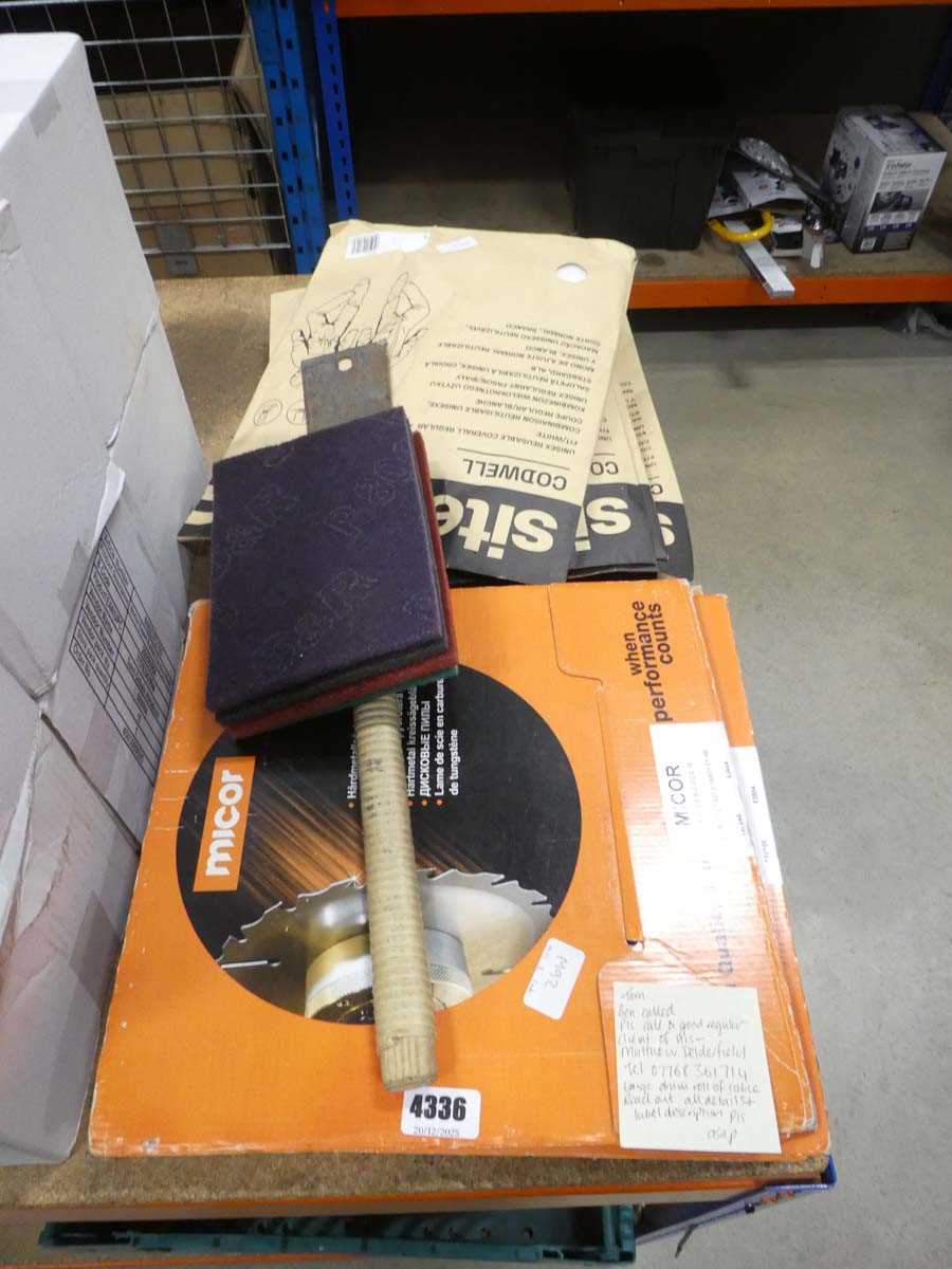 Lot 4336 - Quantity of Micor saw blades plus reusable...