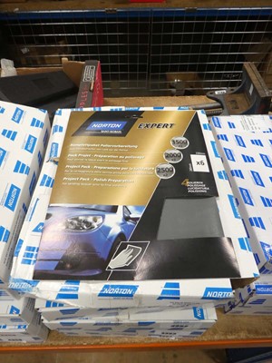 Lot 4352 - Norton Expert 6 pack sandpaper lacquer to fine...
