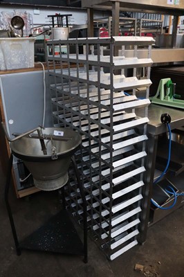 Lot 720 - Bottle rack