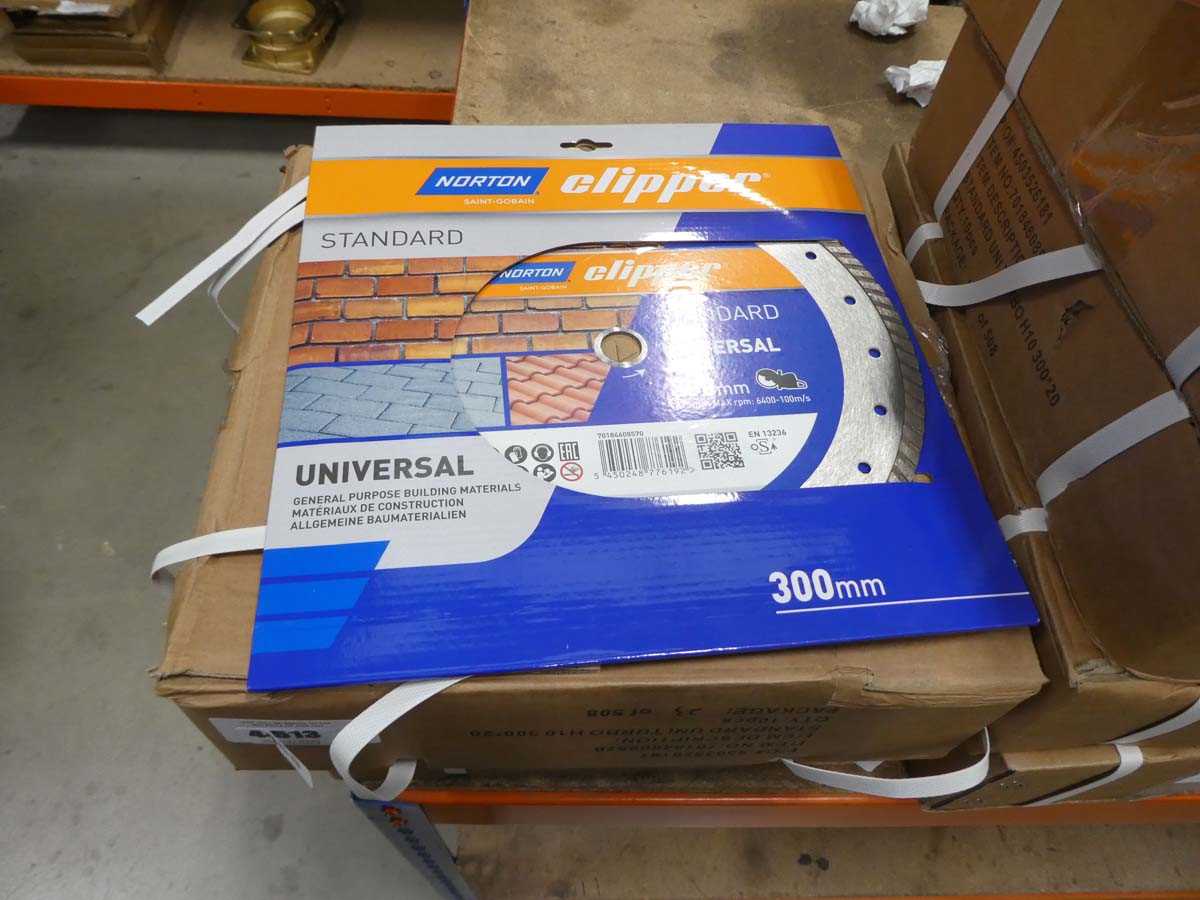 Lot 4458 - One box of ten Norton Clipper universal turbo...