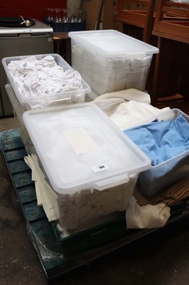 Lot 800 - Large quantity of assorted table linen, hand...