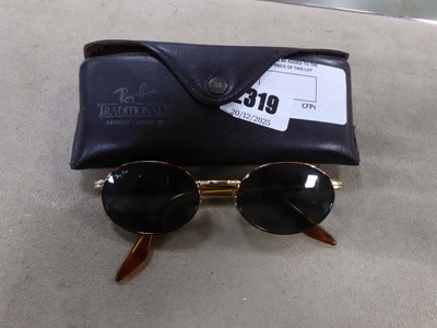 Lot 2319 - Pair of Rayban sunglasses in case