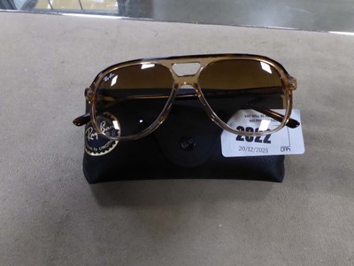 Lot 2322 - Pair of Rayban sunglasses in case