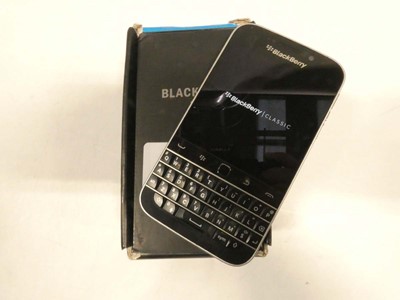 Lot 2057 - Blackberry Classic SQC100 with box