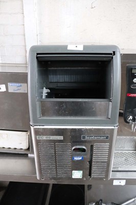 Lot 4 - 40cm Scotsman EC46 Easy-Fit bench top ice machine