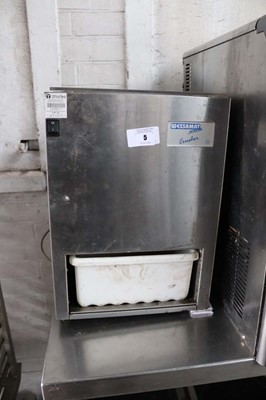 Lot 5 - 37cm Wessamat ice crusher