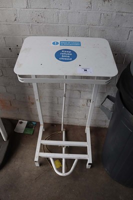 Lot 14 - Pedal operated kitchen bin